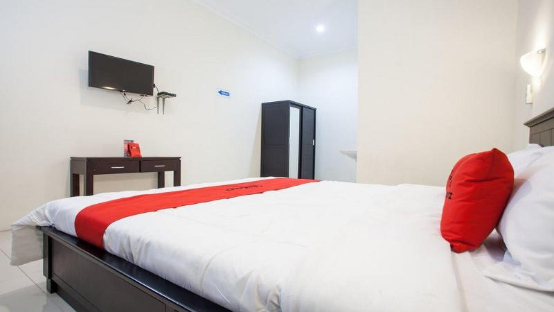 בית מלון כפרי Reddoorz Near Alun Alun Bangil