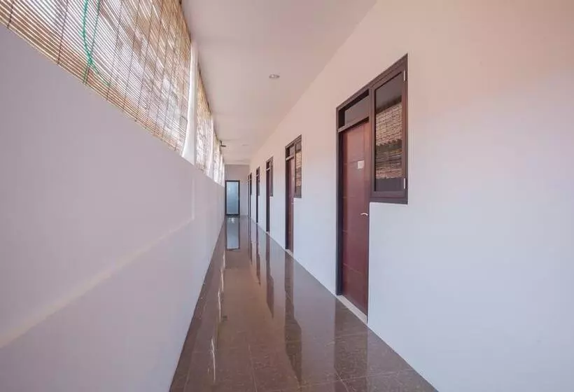 Majatalo Reddoorz @ Kertajaya Surabaya