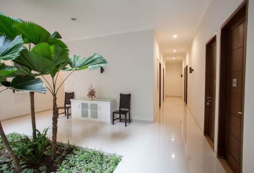 Pension Reddoorz Syariah Near Universitas Negeri Malang