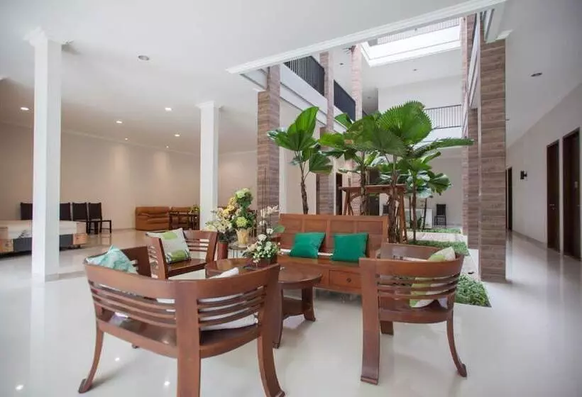 ペンション Reddoorz Syariah Near Universitas Negeri Malang