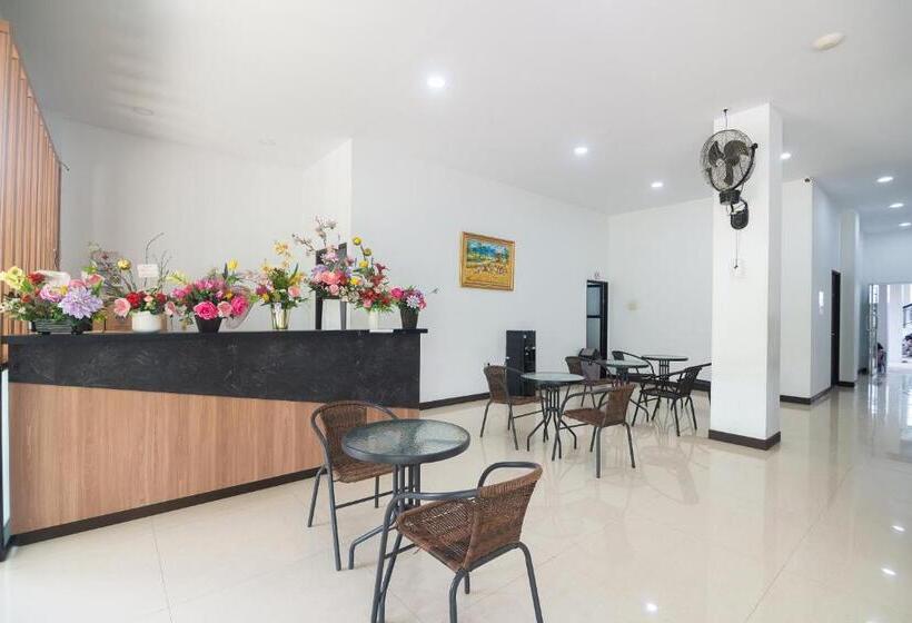 פנסיון Cattail Guest House Pontianak