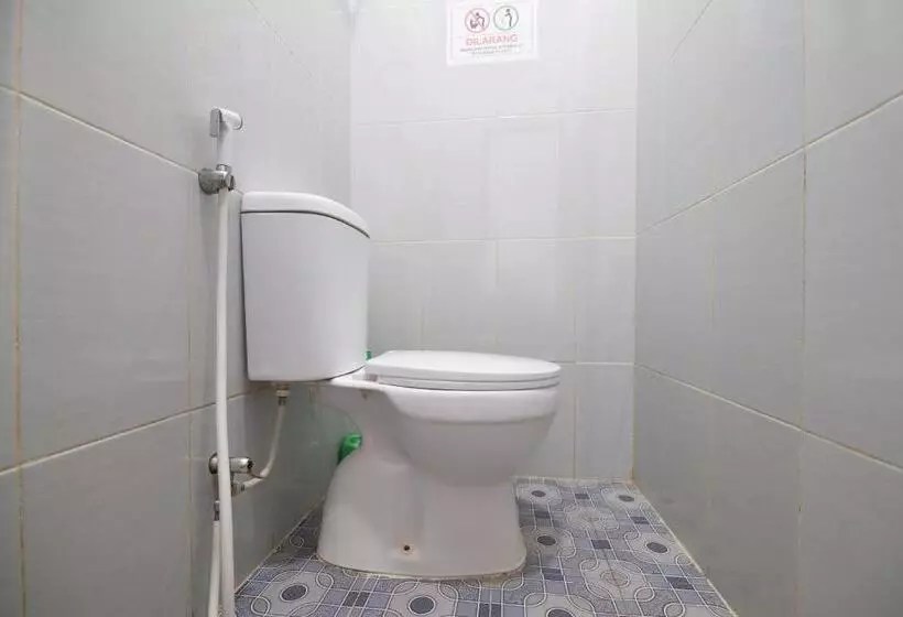 پانسیون Cattail Guest House Pontianak