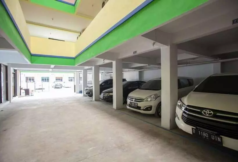 Majatalo Reddoorz Near Petra University 2