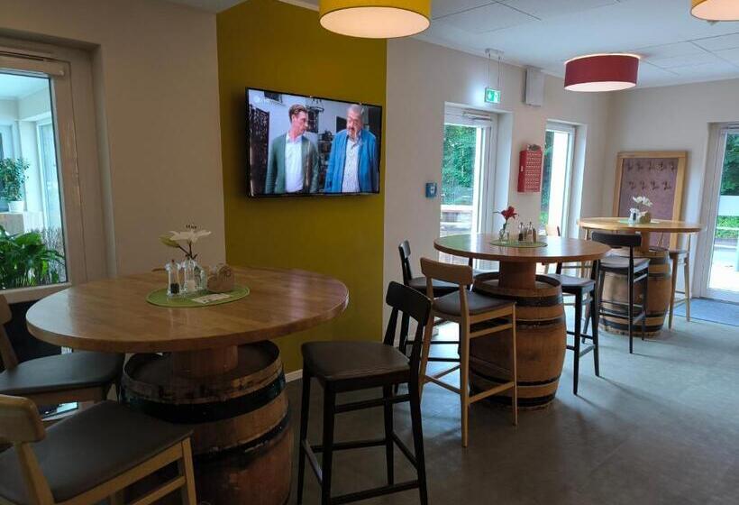 Отель Grünwalde