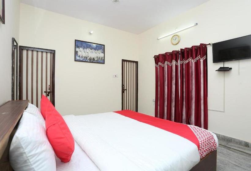 Oyo 24529 Hotel Oasis