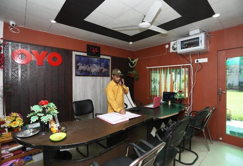 Oyo 24529 Hotel Oasis