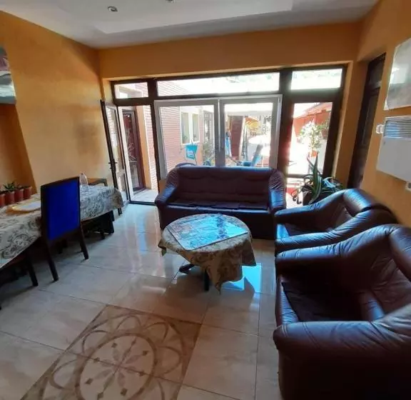 پانسیون Casa Rebeca