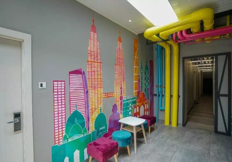 ホテル Oyo 568 Rajawali Residence