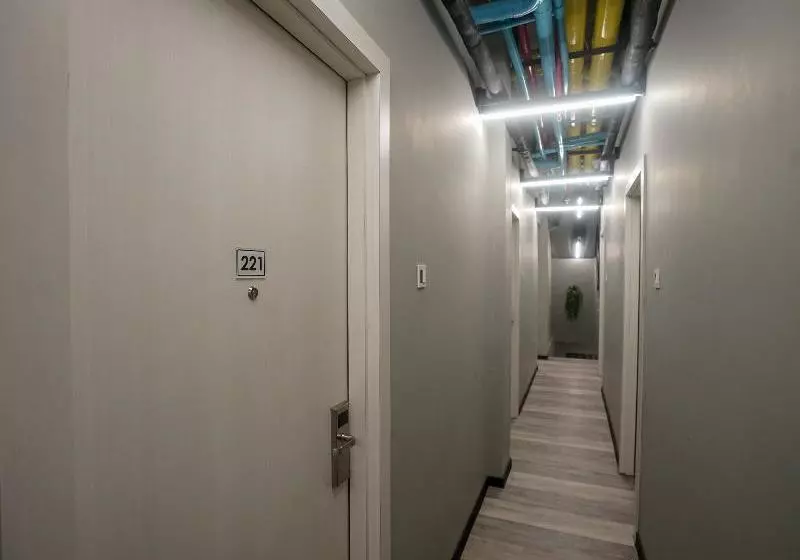 ホテル Oyo 568 Rajawali Residence