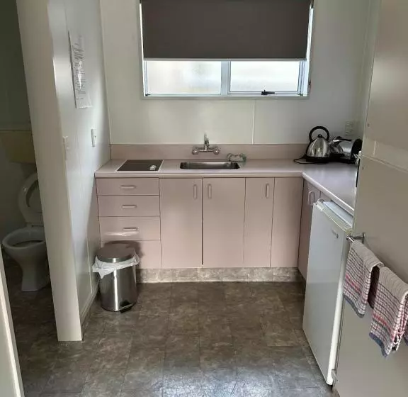 Motelli Helensborough Motor Inn