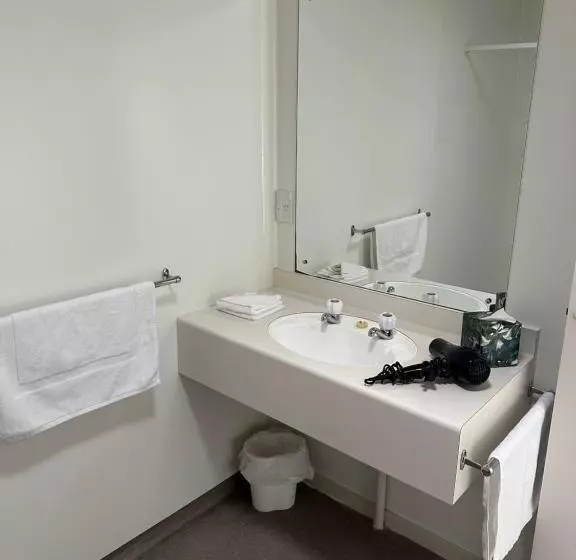 Motelli Helensborough Motor Inn