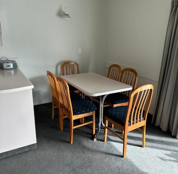 فندق على الطريق Helensborough Motor Inn