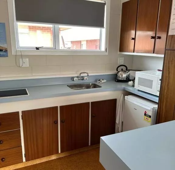 Motelli Helensborough Motor Inn