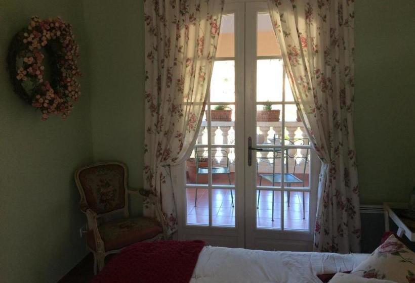 住宿加早餐  La Villa Rosalie