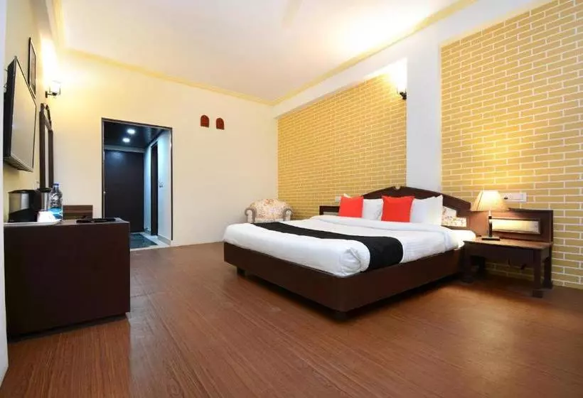 ホテル Capital O 35578 Ziba Resort