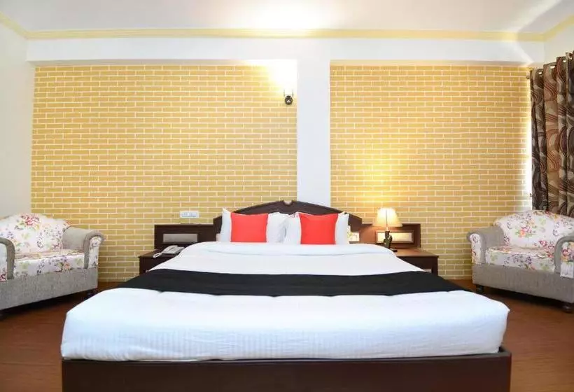 ホテル Capital O 35578 Ziba Resort