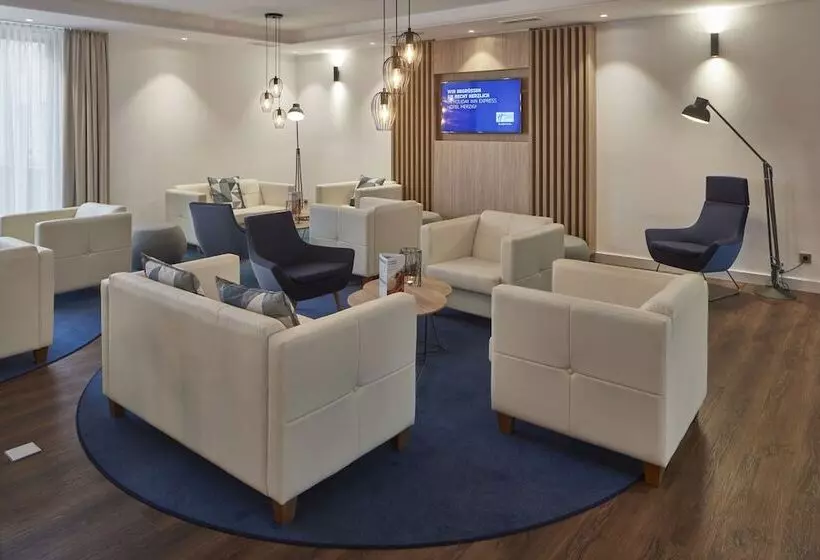 ホテル Holiday Inn Express   Merzig, An Ihg