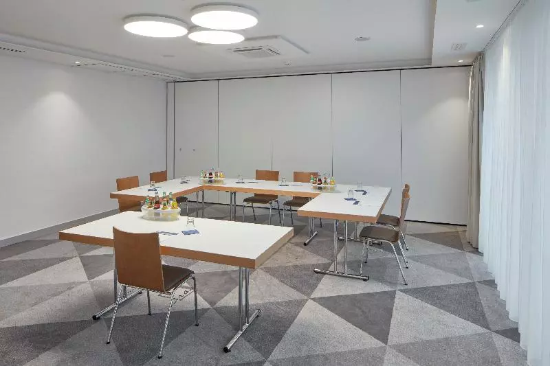 ホテル Holiday Inn Express   Merzig, An Ihg