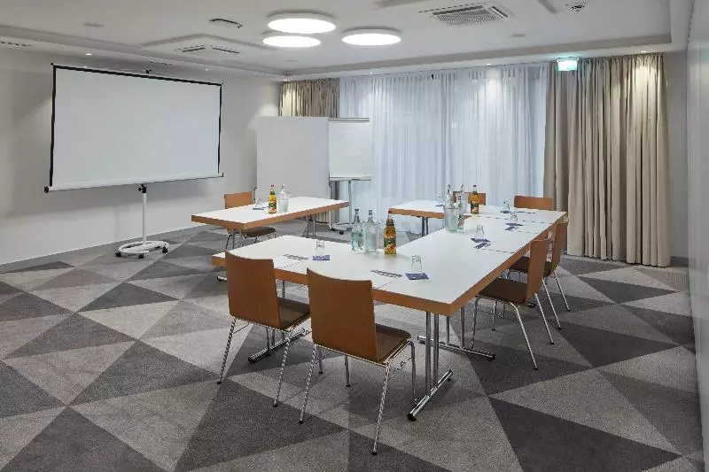 ホテル Holiday Inn Express   Merzig, An Ihg