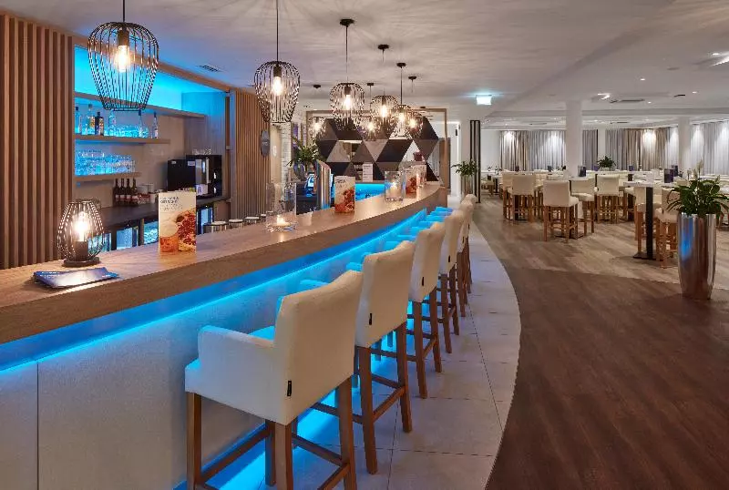 ホテル Holiday Inn Express   Merzig, An Ihg