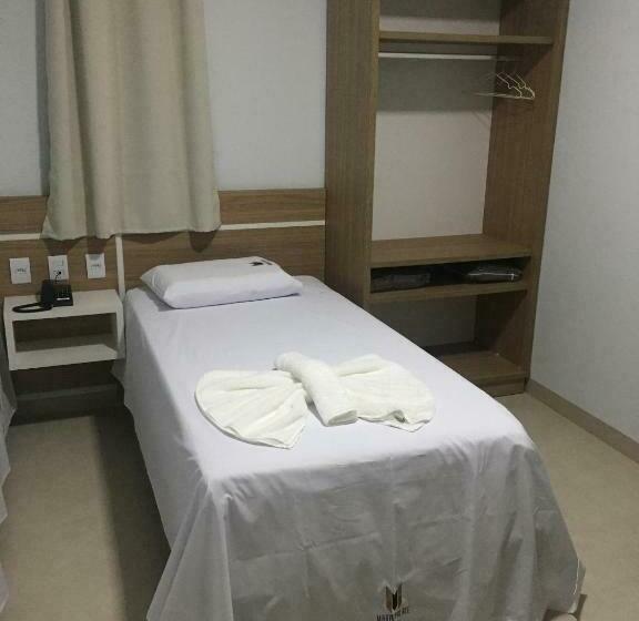 בית מלון כפרי Marini Palace