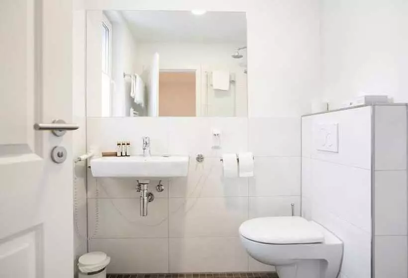 Hotelli Schloss Buchenau