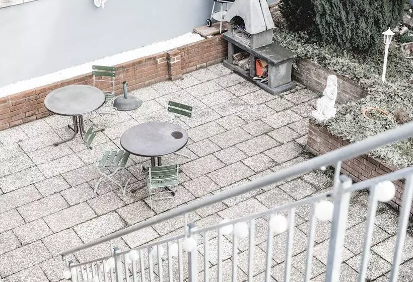 Retkeilymaja Feierabend Elsdorf