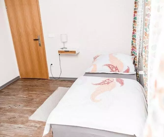 Retkeilymaja Feierabend Elsdorf