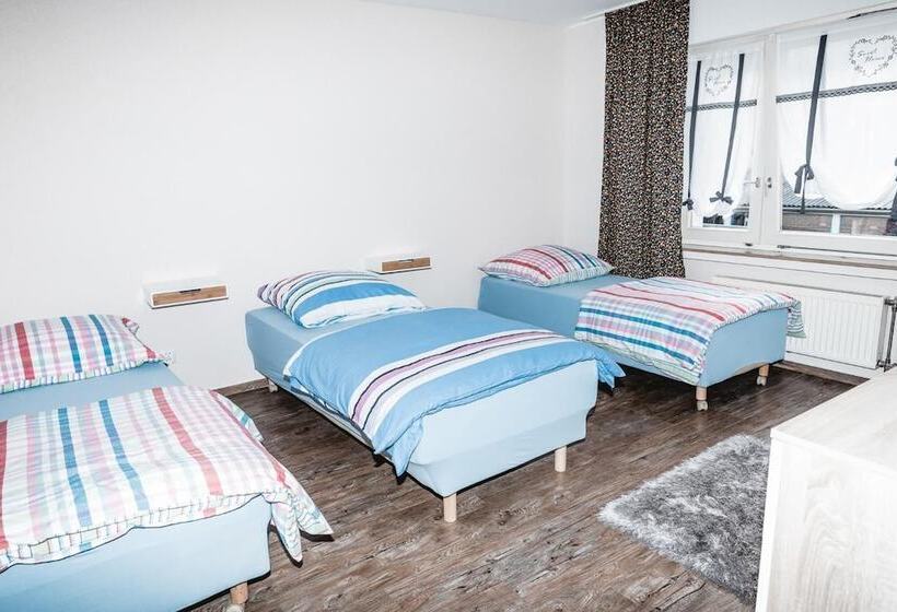 הוסטל Feierabend Elsdorf