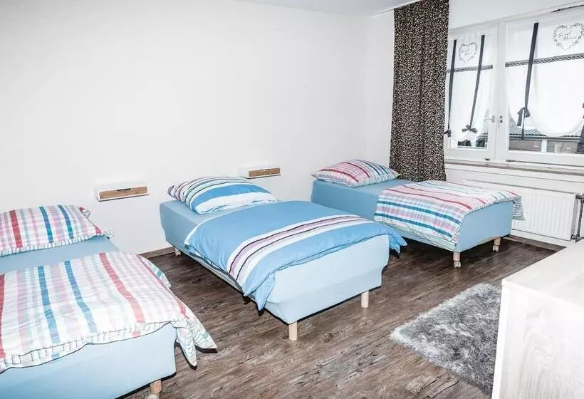 Retkeilymaja Feierabend Elsdorf