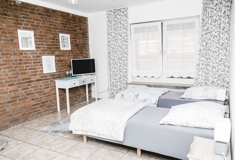 הוסטל Feierabend Elsdorf