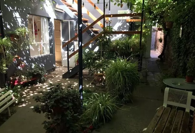 Bardas Hotel Cinco Saltos