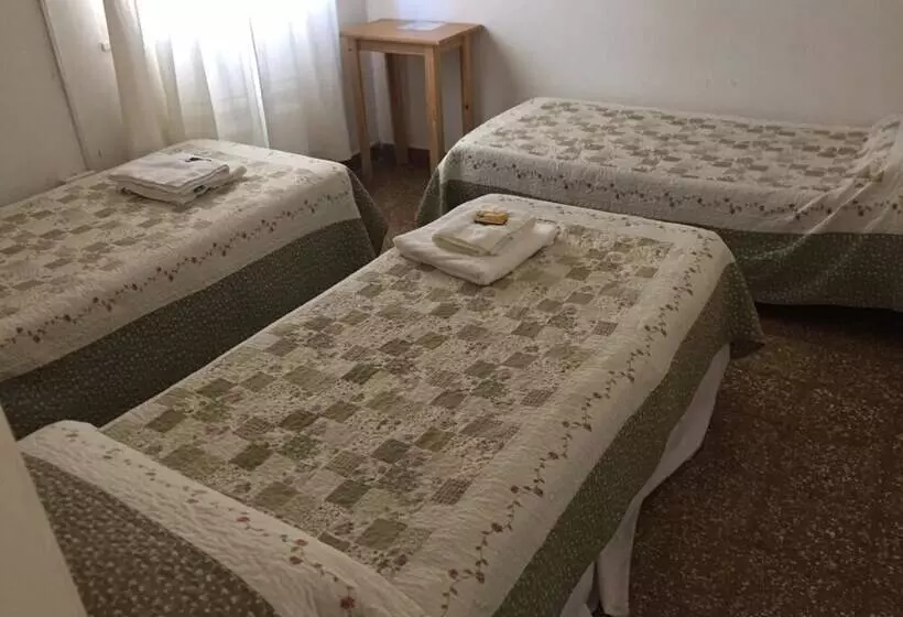 Bardas Hotel Cinco Saltos