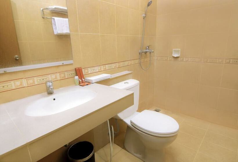 호텔 Hakmaz Taba Syariah Lubuk Linggau