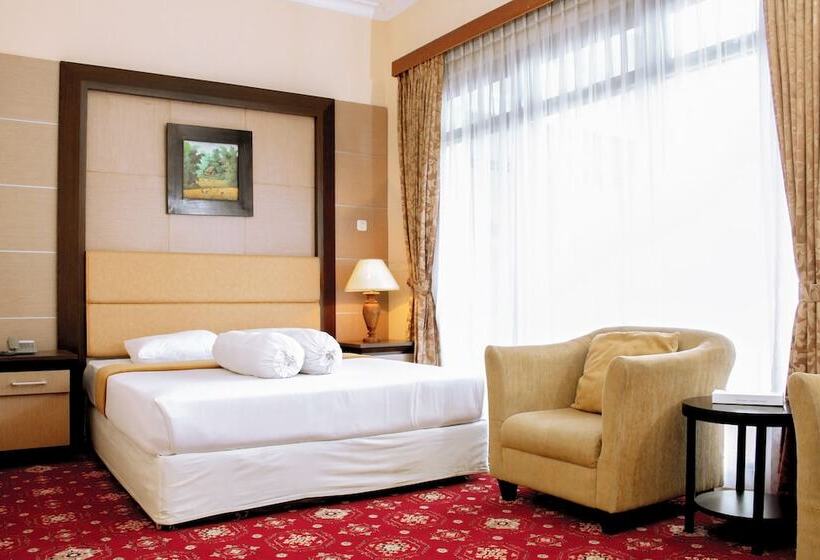 호텔 Hakmaz Taba Syariah Lubuk Linggau