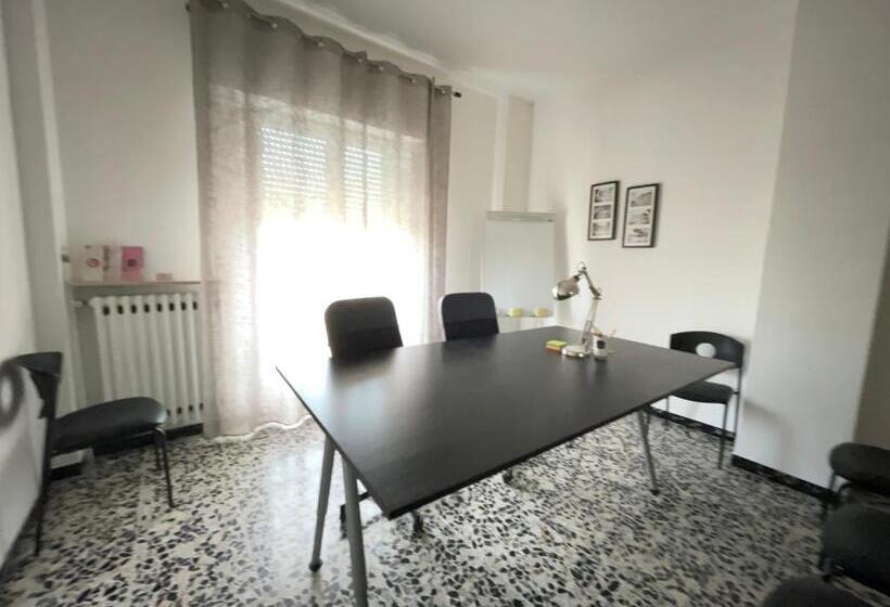 호텔 La Locomotiva