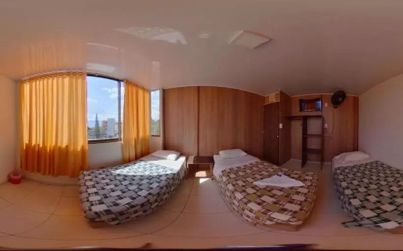 Hotelli Mónaco De Fusa