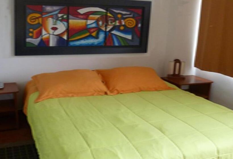 Отель Mónaco De Fusa