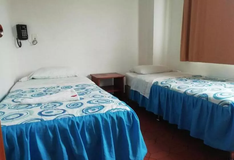 Hotelli Mónaco De Fusa