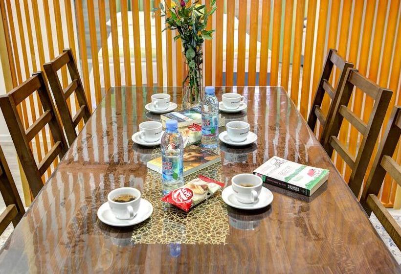 پانسیون Guesthouse Check In