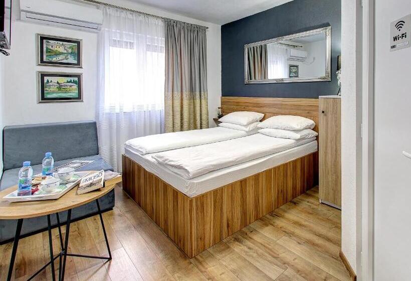 پانسیون Guesthouse Check In