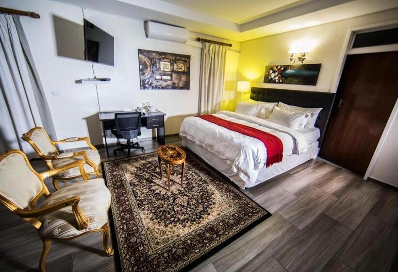 بنسيون Kingfisher Lodge