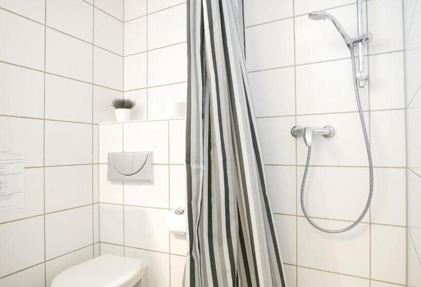 Отель Berghaus Knopfmacher