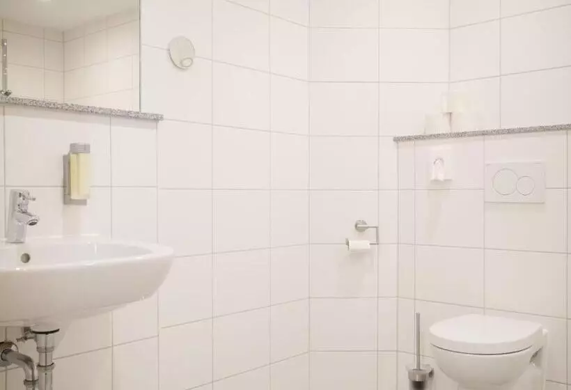 Hotelli Berghaus Knopfmacher