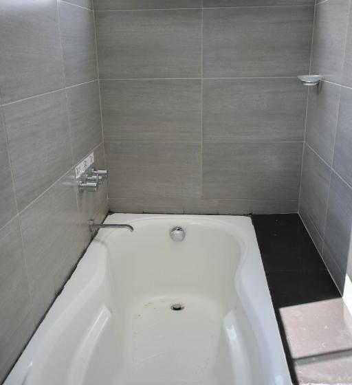 Hotel California Calca