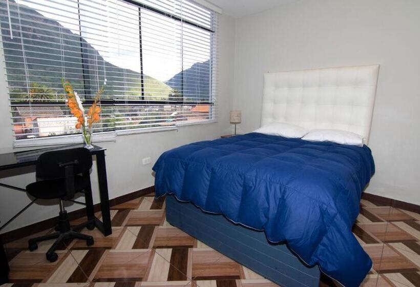 Hotel California Calca