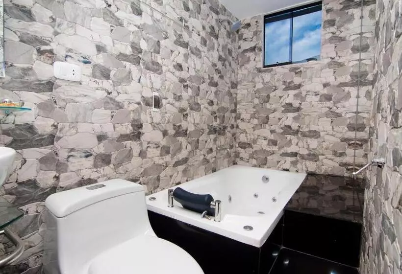 هتل California Calca