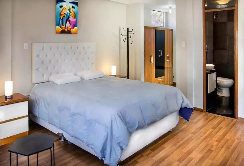 هتل California Calca