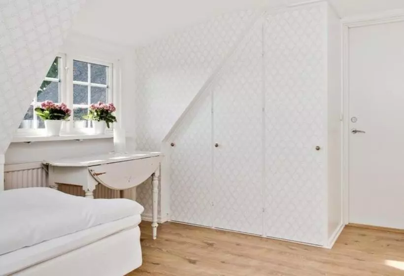 Husargårdens Bed & Breakfast