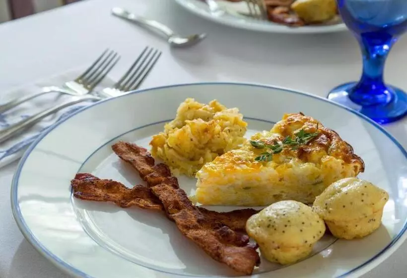 Magnolia Springs Bed And Breakfast